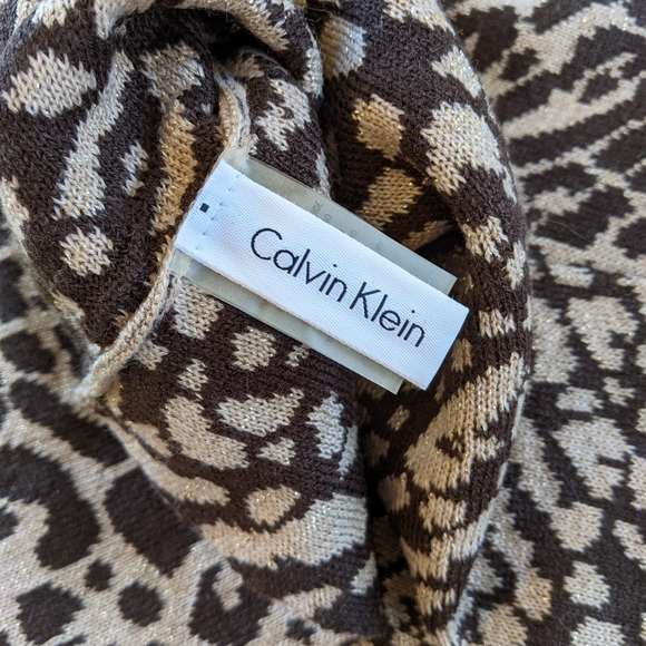 Calvin Klein Leopard Infinity Scarf - Picture 8 of 12